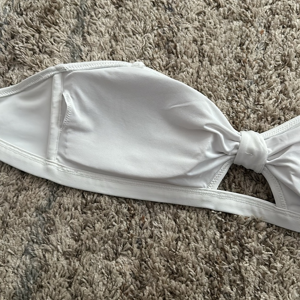 NWT VS PINK Lightly lined bandeau white bikini top - Picture 6 of 10
